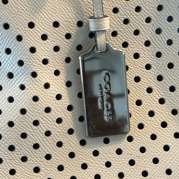 Designer Coach Cream Perforated Crossgrain Leather Prince Street Satchel Bag - Picture 2 of 10